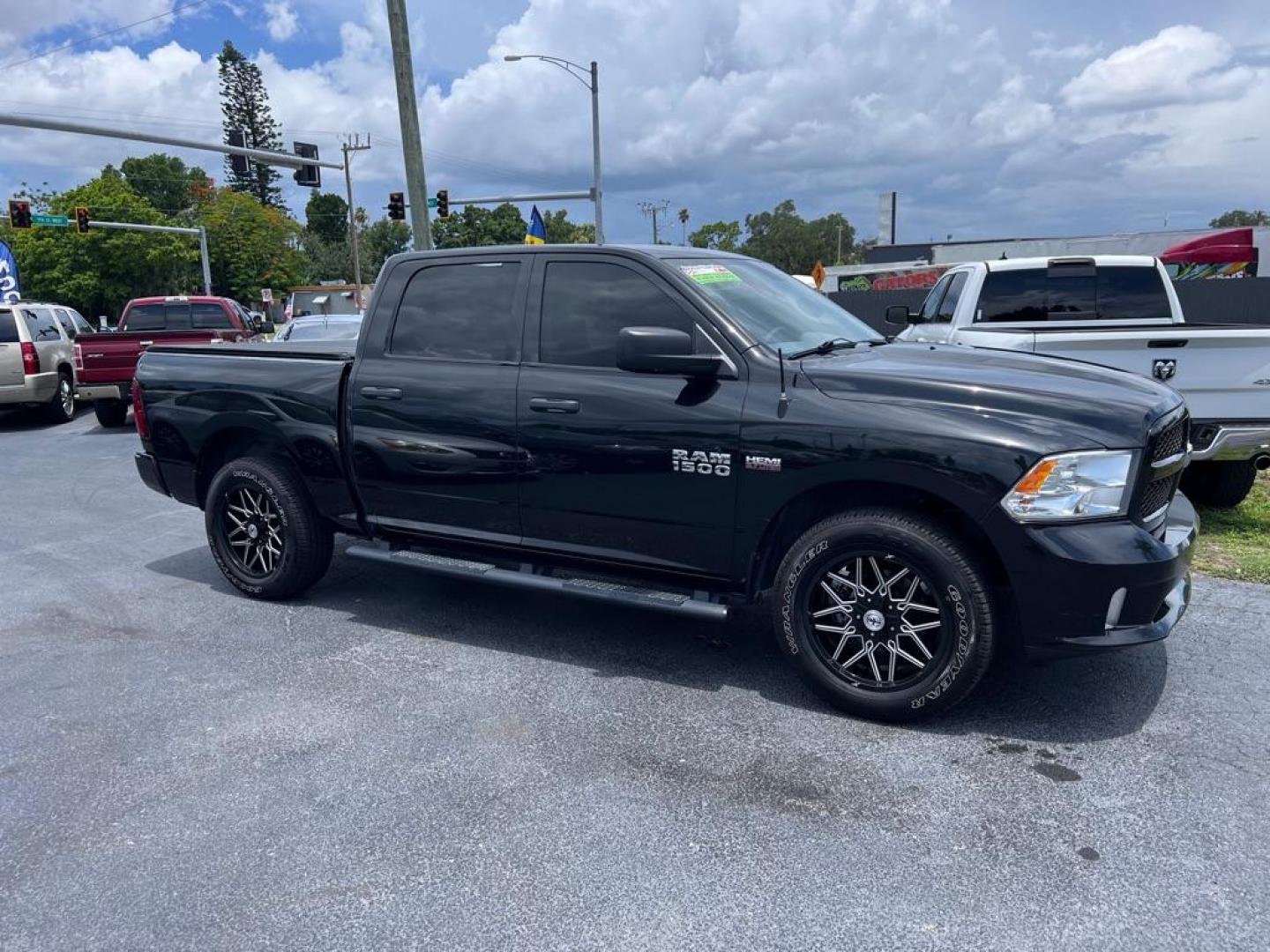 2018 BLACK RAM 1500 EXPRESS (1C6RR6KT0JS) with an 5.7L engine, Automatic transmission, located at 2929 9th St. West, Bradenton, 34205, (941) 242-2810, 27.473591, -82.570679 - Thanks for inquring into DriveNation USA! All vehicles listed can be viewed at www.drivenationusa.com for vehicle history reports and additonal info. We cannot quote any terms such as down payments or monthly payments without an application. You can apply directly at www.drivenationusa.com or by con - Photo#0