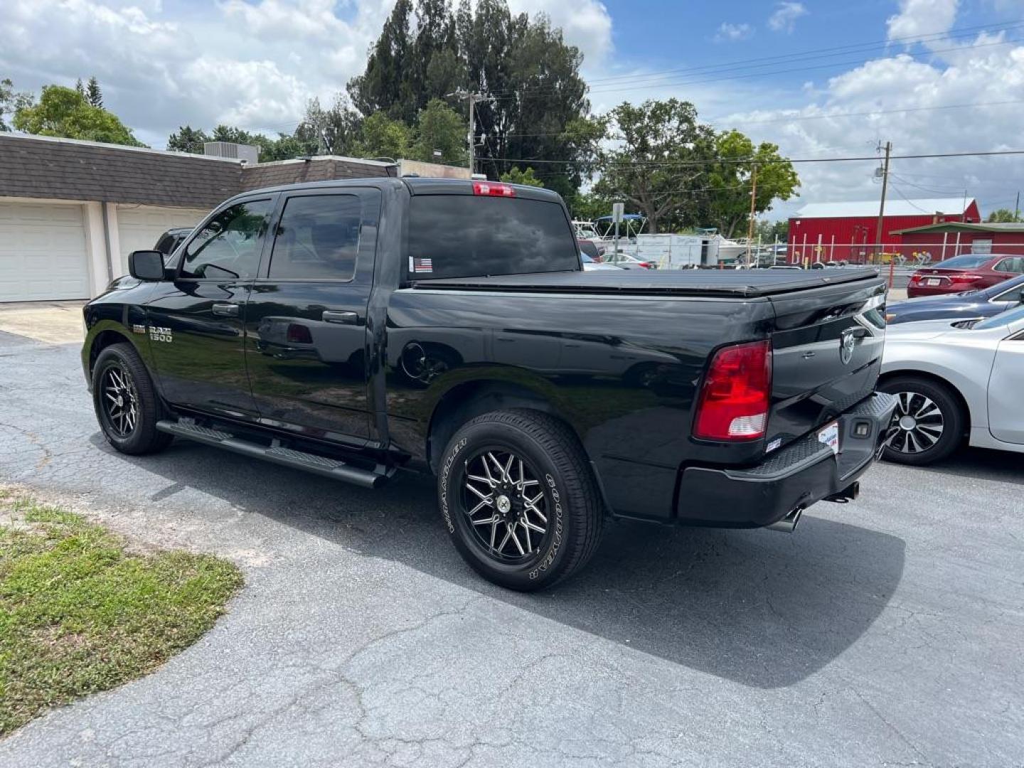 2018 BLACK RAM 1500 EXPRESS (1C6RR6KT0JS) with an 5.7L engine, Automatic transmission, located at 2929 9th St. West, Bradenton, 34205, (941) 242-2810, 27.473591, -82.570679 - Thanks for inquring into DriveNation USA! All vehicles listed can be viewed at www.drivenationusa.com for vehicle history reports and additonal info. We cannot quote any terms such as down payments or monthly payments without an application. You can apply directly at www.drivenationusa.com or by con - Photo#5