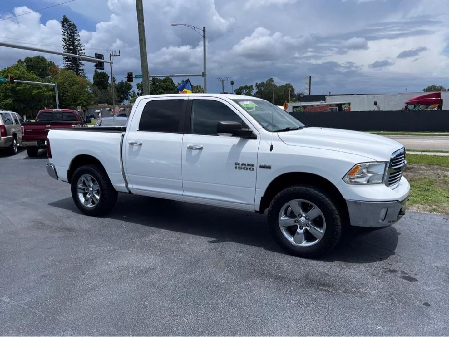 2014 WHITE RAM 1500 LONESTAR (1C6RR7LT2ES) with an 5.7L engine, Automatic transmission, located at 2929 9th St. West, Bradenton, 34205, (941) 242-2810, 27.473591, -82.570679 - Thanks for inquring into DriveNation USA! All vehicles listed can be viewed at www.drivenationusa.com for vehicle history reports and additonal info. We cannot quote any terms such as down payments or monthly payments without an application. You can apply directly at www.drivenationusa.com or by con - Photo#0