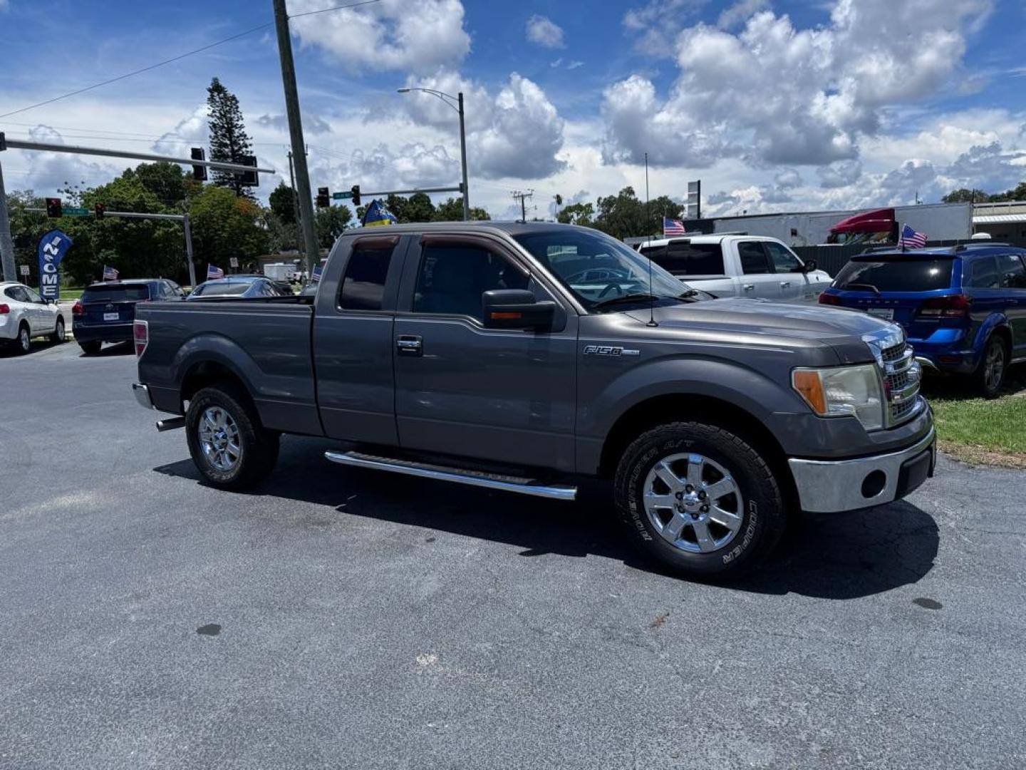 2014 GRAY FORD F150 SUPER CAB (1FTFX1CF8EK) with an 5.0L engine, Automatic transmission, located at 2929 9th St. West, Bradenton, 34205, (941) 242-2810, 27.473591, -82.570679 - Photo#2