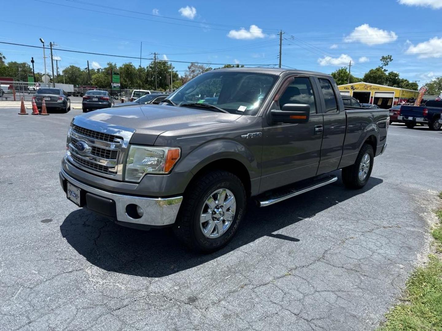 2014 GRAY FORD F150 SUPER CAB (1FTFX1CF8EK) with an 5.0L engine, Automatic transmission, located at 2929 9th St. West, Bradenton, 34205, (941) 242-2810, 27.473591, -82.570679 - Photo#5