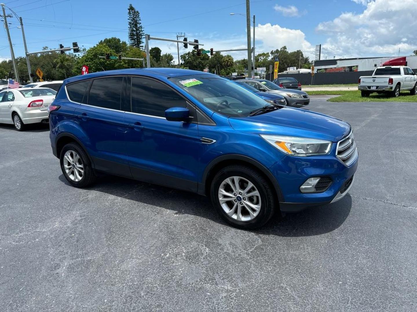 2017 BLUE FORD ESCAPE SE (1FMCU0GD8HU) with an 1.5L engine, Automatic transmission, located at 2929 9th St. West, Bradenton, 34205, (941) 242-2810, 27.473591, -82.570679 - Photo#1