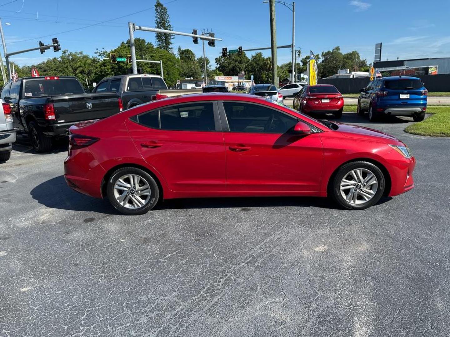 2019 RED HYUNDAI ELANTRA SEL (5NPD84LF5KH) with an 2.0L engine, Automatic transmission, located at 2929 9th St. West, Bradenton, 34205, (941) 242-2810, 27.473591, -82.570679 - Thanks for inquring into DriveNation USA! All vehicles listed can be viewed at www.drivenationusa.com for vehicle history reports and additonal info. We cannot quote any terms such as down payments or monthly payments without an application. You can apply directly at www.drivenationusa.com or by con - Photo#7