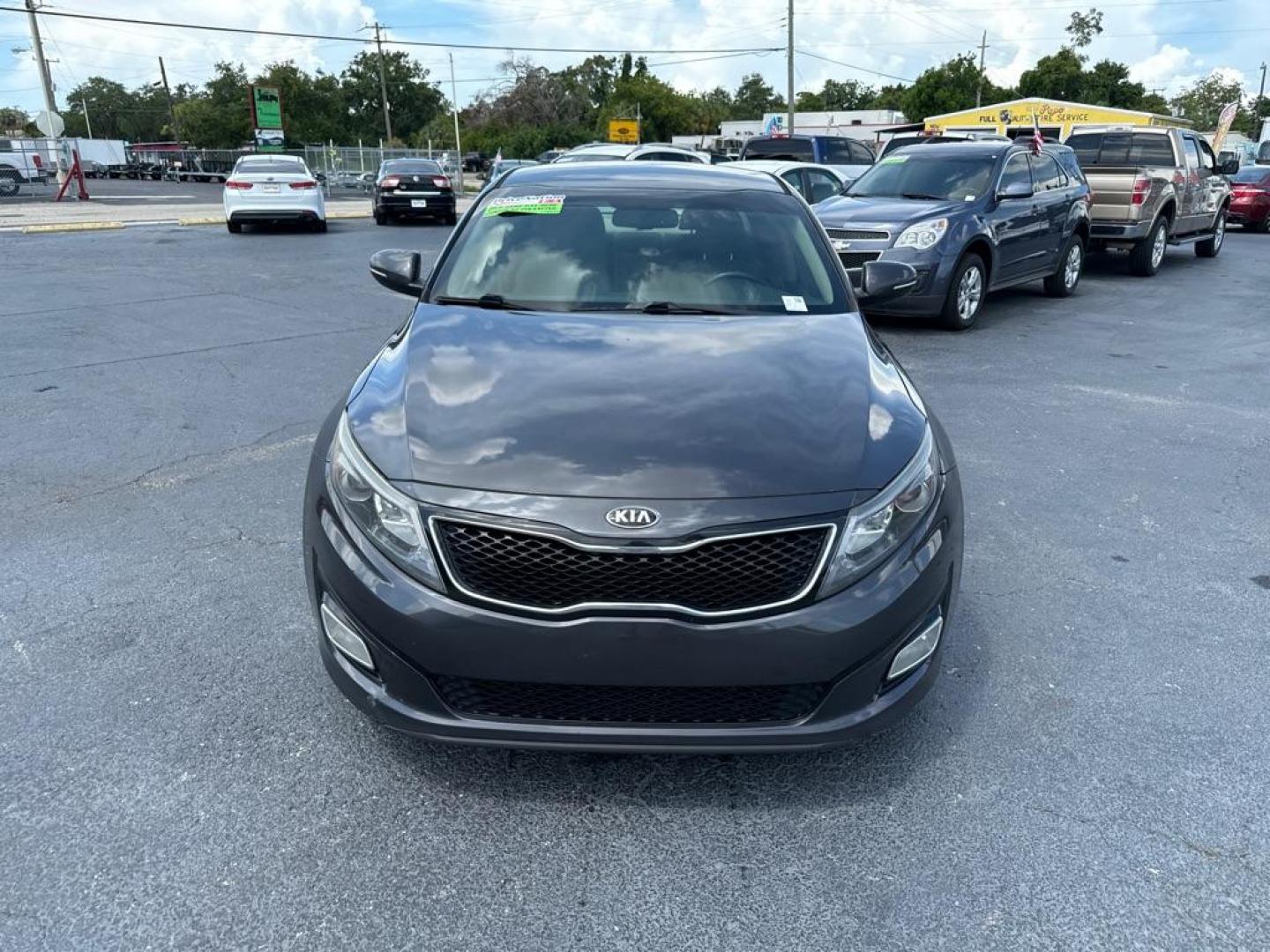 2015 GRAY KIA OPTIMA EX (5XXGN4A75FG) with an 2.4L engine, Automatic transmission, located at 2929 9th St. West, Bradenton, 34205, (941) 242-2810, 27.473591, -82.570679 - Thanks for inquring into DriveNation USA! All vehicles listed can be viewed at www.drivenationusa.com for vehicle history reports and additonal info. We cannot quote any terms such as down payments or monthly payments without an application. You can apply directly at www.drivenationusa.com or by con - Photo#2