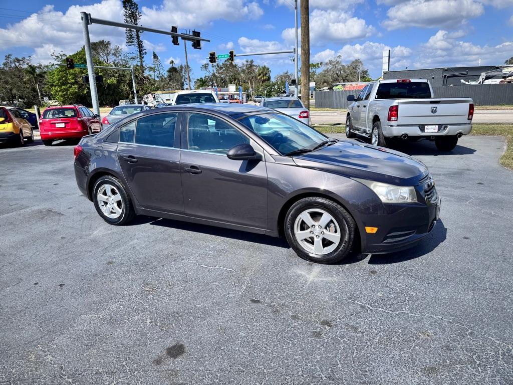 photo of 2013 CHEVROLET CRUZE 4DR