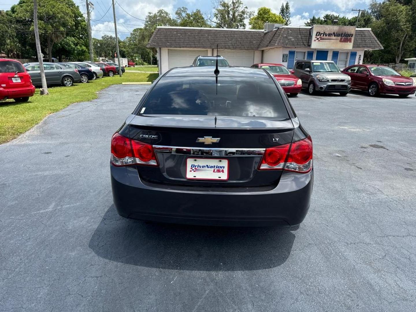 2013 GRAY CHEVROLET CRUZE LT (1G1PC5SB1D7) with an 1.4L engine, Automatic transmission, located at 2929 9th St. West, Bradenton, 34205, (941) 242-2810, 27.473591, -82.570679 - Photo#5