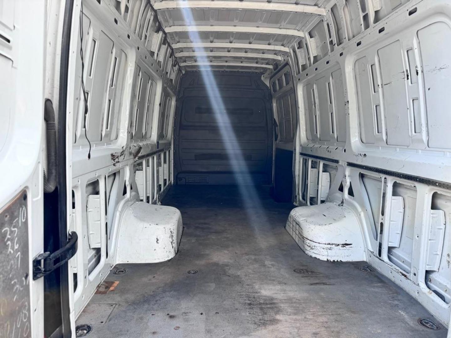 2011 WHITE FREIGHTLINER SPRINTER Mercedes Benz V6 Turbo Diesel (WDYPF1CC7B5) with an DSL engine, Automatic transmission, located at 2929 9th St. West, Bradenton, 34205, (941) 242-2810, 27.473591, -82.570679 - Photo#6