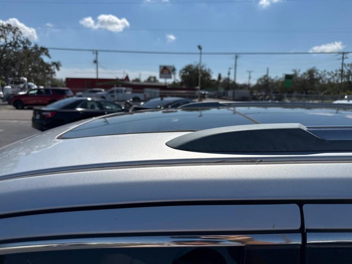 2011 SILVER JEEP GRAND CHEROKEE OVERLAND (1J4RS6GG1BC) with an 3.6L engine, Automatic transmission, located at 2929 9th St. West, Bradenton, 34205, (941) 242-2810, 27.473591, -82.570679 - Photo#11