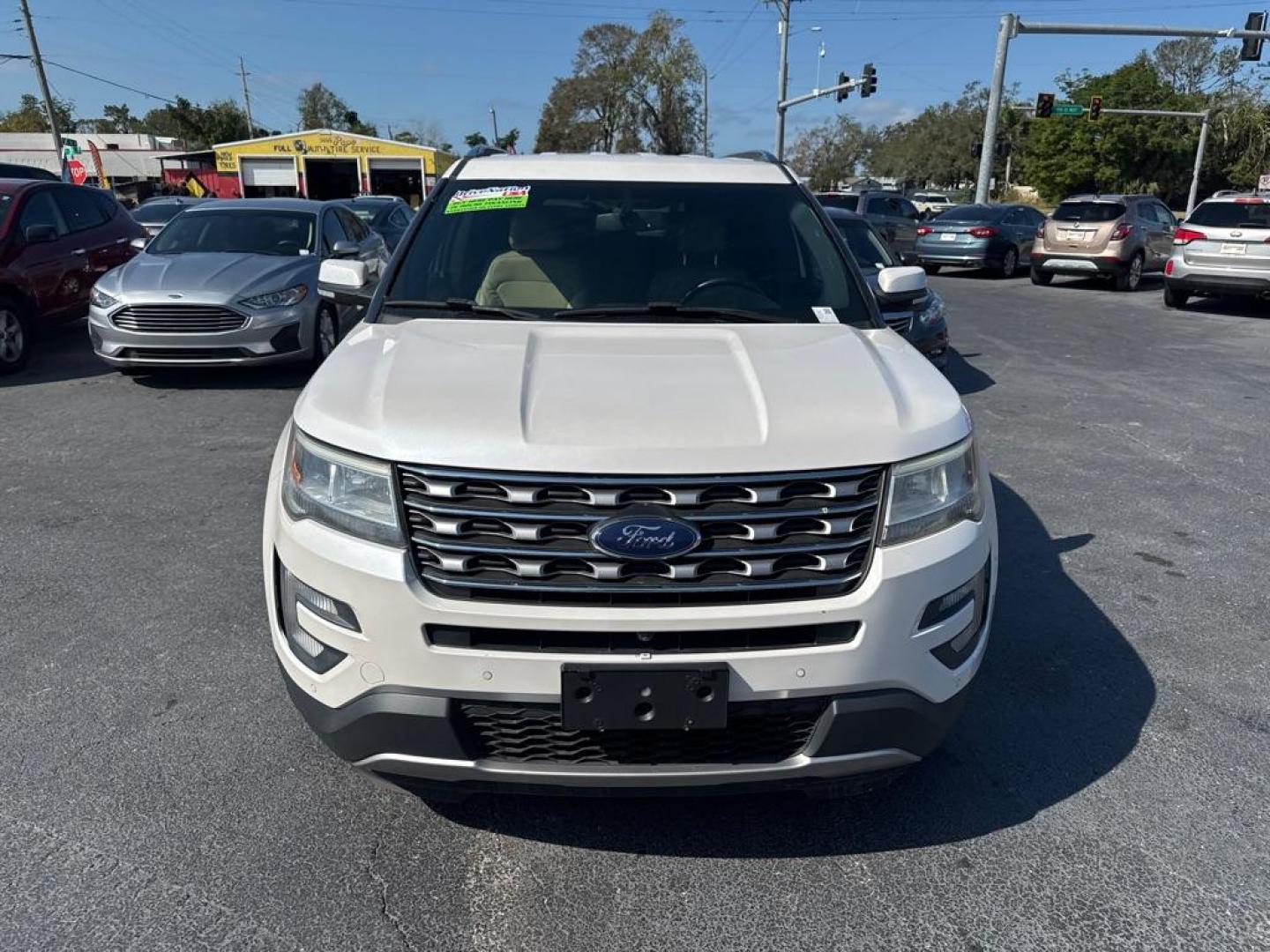 2017 WHITE FORD EXPLORER LIMITED (1FM5K8F85HG) with an 3.5L engine, Automatic transmission, located at 2929 9th St. West, Bradenton, 34205, (941) 242-2810, 27.473591, -82.570679 - Thanks for inquring into DriveNation USA! All vehicles listed can be viewed at www.drivenationusa.com for vehicle history reports and additonal info. We cannot quote any terms such as down payments or monthly payments without an application. You can apply directly at www.drivenationusa.com or by con - Photo#2