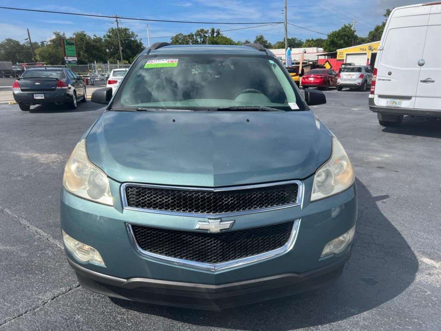 2009 GREEN CHEVROLET TRAVERSE LS (1GNER13D79S) with an 3.6L engine, Automatic transmission, located at 2929 9th St. West, Bradenton, 34205, (941) 242-2810, 27.473591, -82.570679 - Photo#6