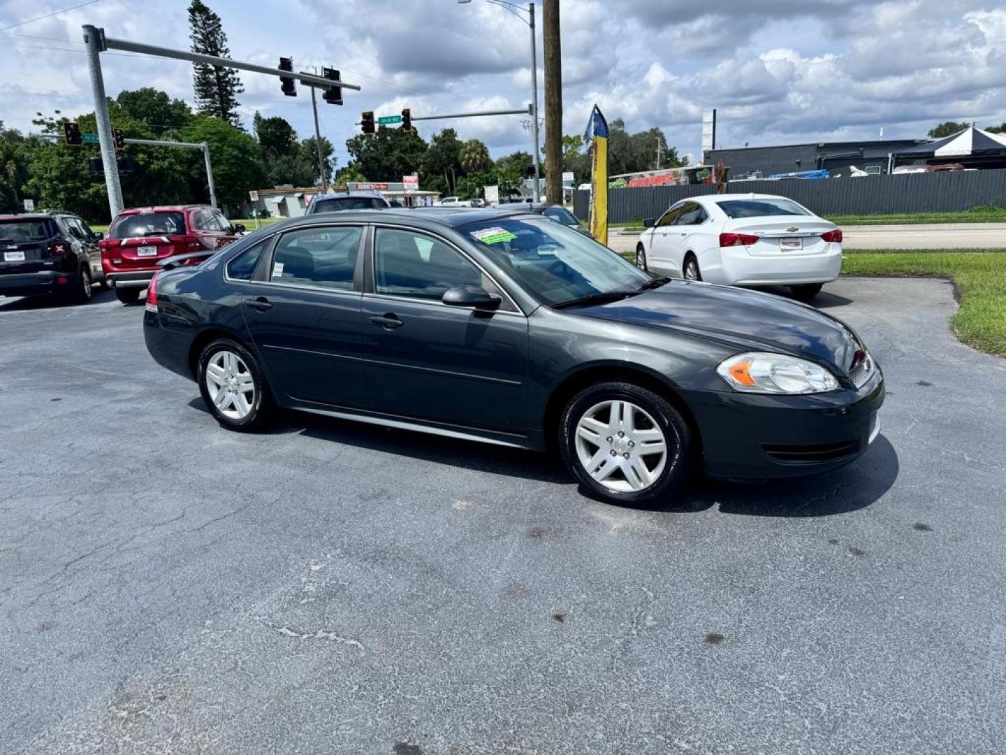 2014 GRAY CHEVROLET IMPALA LIMITED LT (2G1WB5E31E1) with an 3.6L engine, Automatic transmission, located at 2929 9th St. West, Bradenton, 34205, (941) 242-2810, 27.473591, -82.570679 - Photo#1