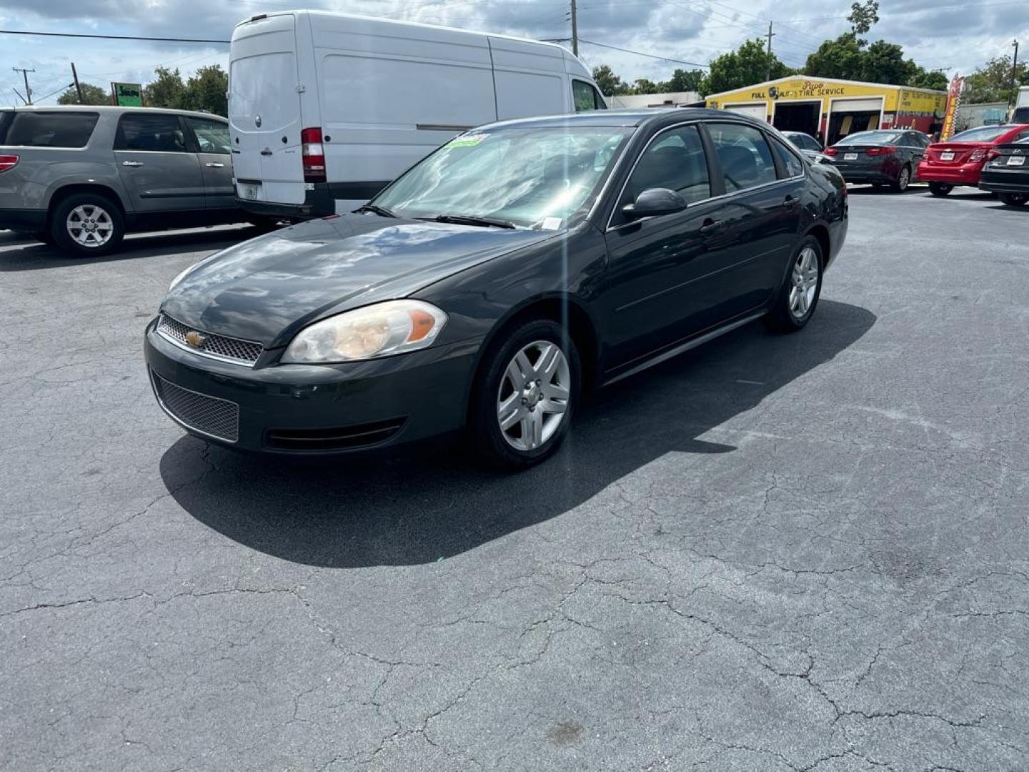 2014 GRAY CHEVROLET IMPALA LIMITED LT (2G1WB5E31E1) with an 3.6L engine, Automatic transmission, located at 2929 9th St. West, Bradenton, 34205, (941) 242-2810, 27.473591, -82.570679 - Photo#3