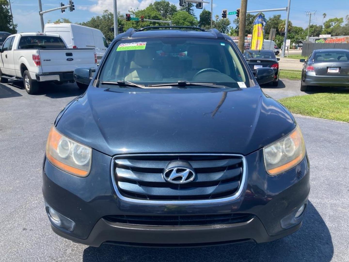 2010 BLACK HYUNDAI SANTA FE LIMITED (5NMSK3AB5AH) with an 2.4L engine, Automatic transmission, located at 2929 9th St. West, Bradenton, 34205, (941) 242-2810, 27.473591, -82.570679 - Photo#8