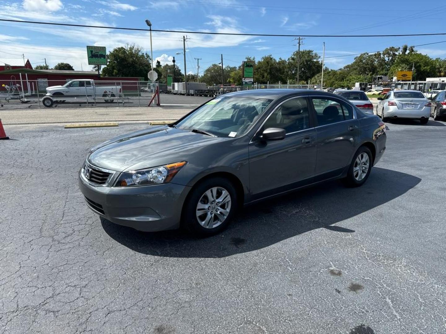 2010 GRAY HONDA ACCORD LXP (1HGCP2F40AA) with an 2.4L engine, Automatic transmission, located at 2929 9th St. West, Bradenton, 34205, (941) 242-2810, 27.473591, -82.570679 - Photo#6