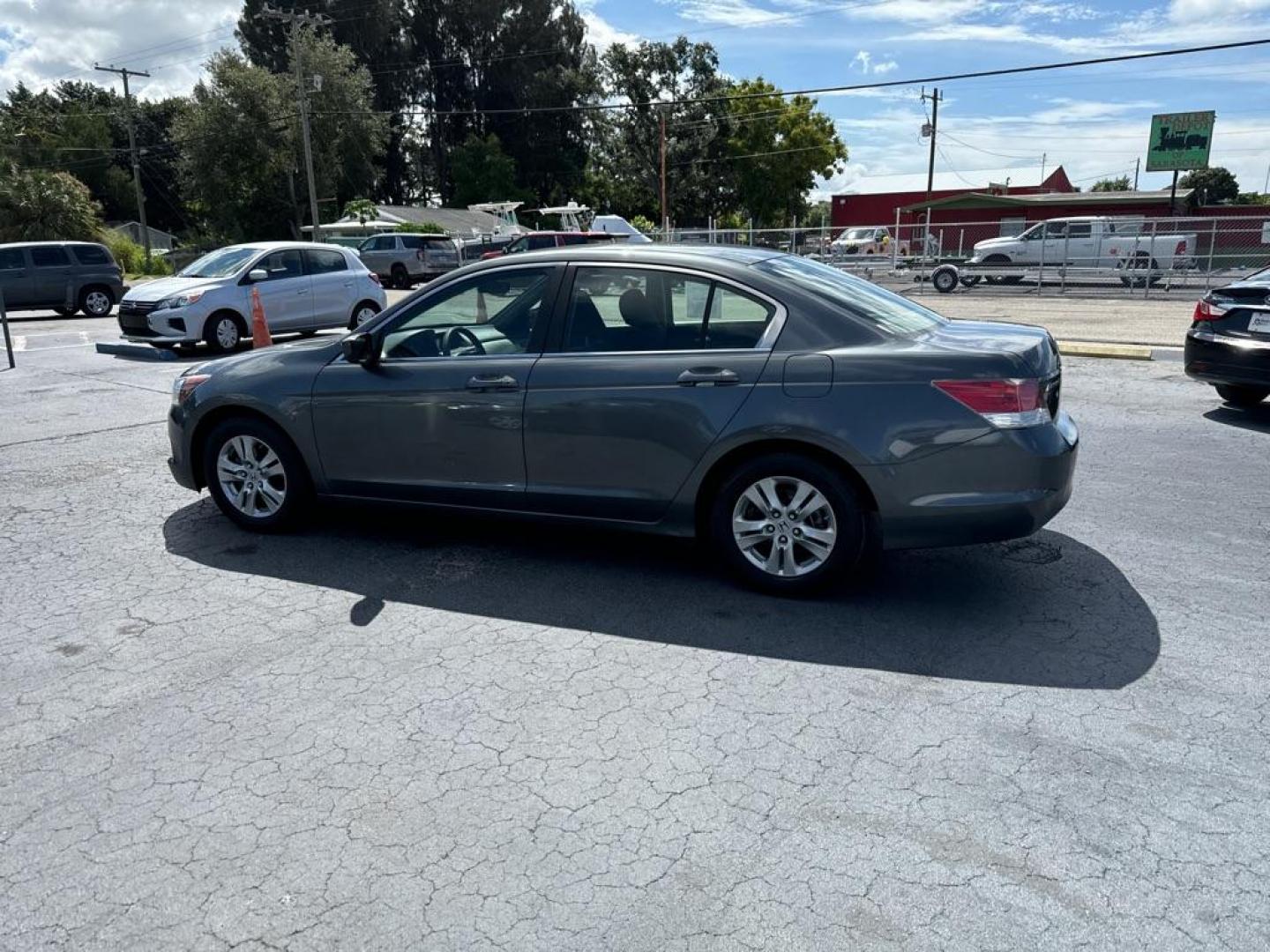 2010 GRAY HONDA ACCORD LXP (1HGCP2F40AA) with an 2.4L engine, Automatic transmission, located at 2929 9th St. West, Bradenton, 34205, (941) 242-2810, 27.473591, -82.570679 - Photo#7