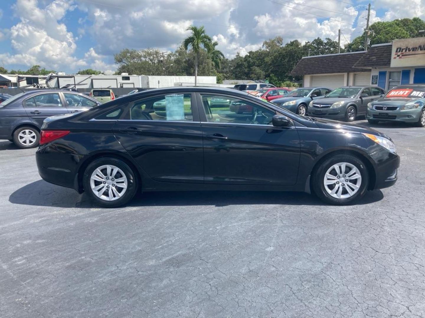 2012 BLACK HYUNDAI SONATA GLS (5NPEB4AC7CH) with an 2.4L engine, Automatic transmission, located at 2929 9th St. West, Bradenton, 34205, (941) 242-2810, 27.473591, -82.570679 - Photo#2