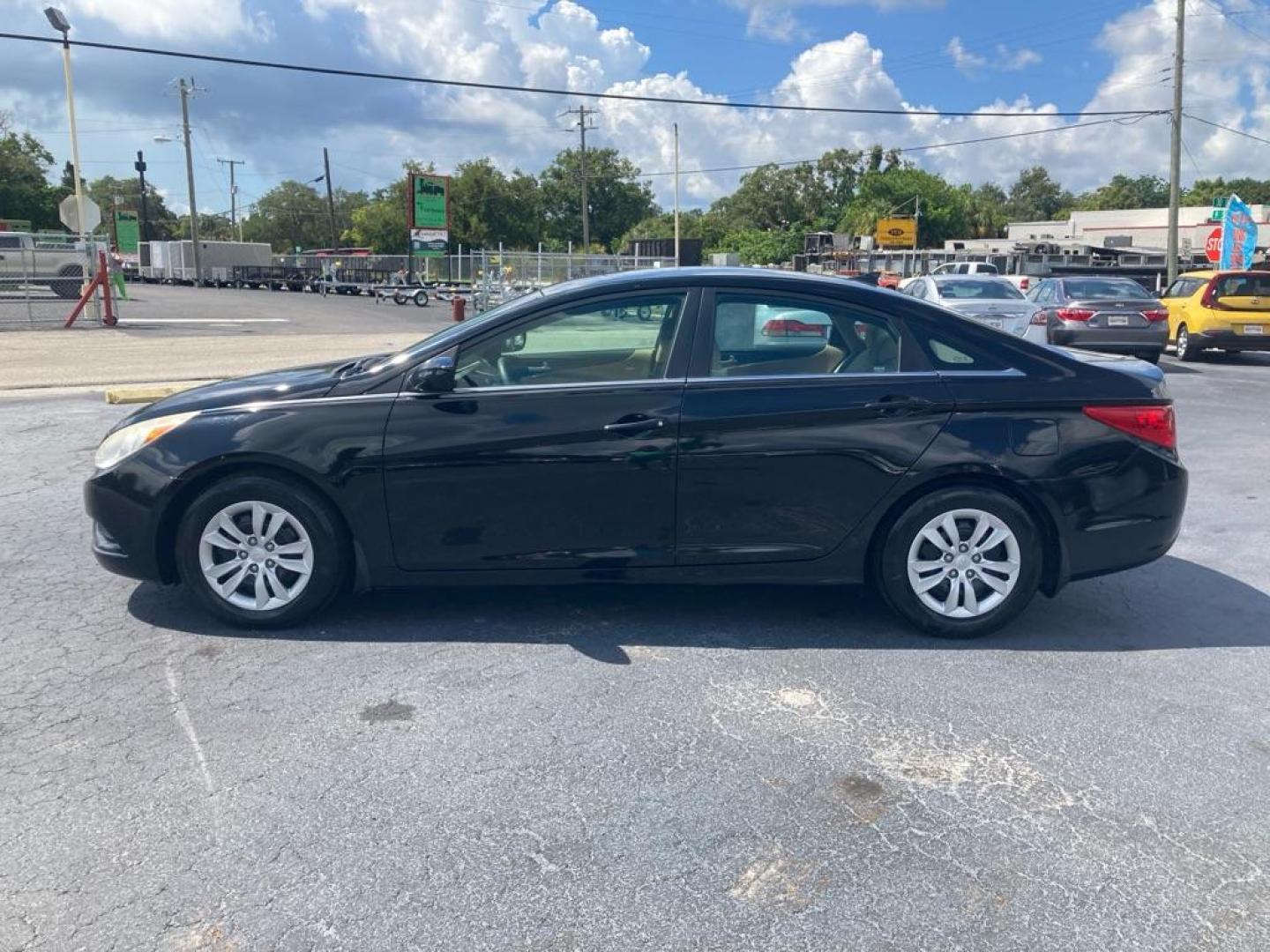 2012 BLACK HYUNDAI SONATA GLS (5NPEB4AC7CH) with an 2.4L engine, Automatic transmission, located at 2929 9th St. West, Bradenton, 34205, (941) 242-2810, 27.473591, -82.570679 - Photo#6