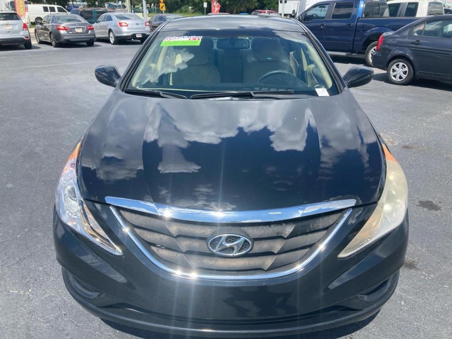 2012 BLACK HYUNDAI SONATA GLS (5NPEB4AC7CH) with an 2.4L engine, Automatic transmission, located at 2929 9th St. West, Bradenton, 34205, (941) 242-2810, 27.473591, -82.570679 - Photo#8