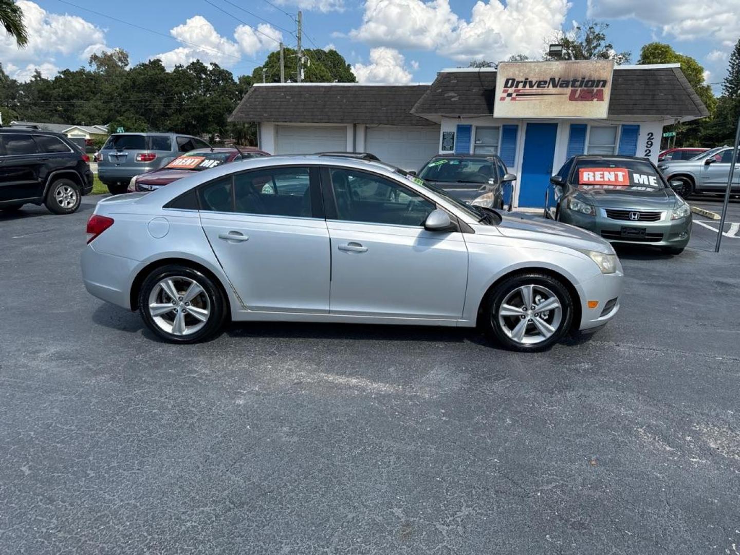 2014 SILVER CHEVROLET CRUZE LT (1G1PE5SB8E7) with an 1.4L engine, Automatic transmission, located at 2929 9th St. West, Bradenton, 34205, (941) 242-2810, 27.473591, -82.570679 - Thanks for inquring into DriveNation USA! All vehicles listed can be viewed at www.drivenationusa.com for vehicle history reports and additonal info. We cannot quote any terms such as down payments or monthly payments without an application. You can apply directly at www.drivenationusa.com or by con - Photo#9