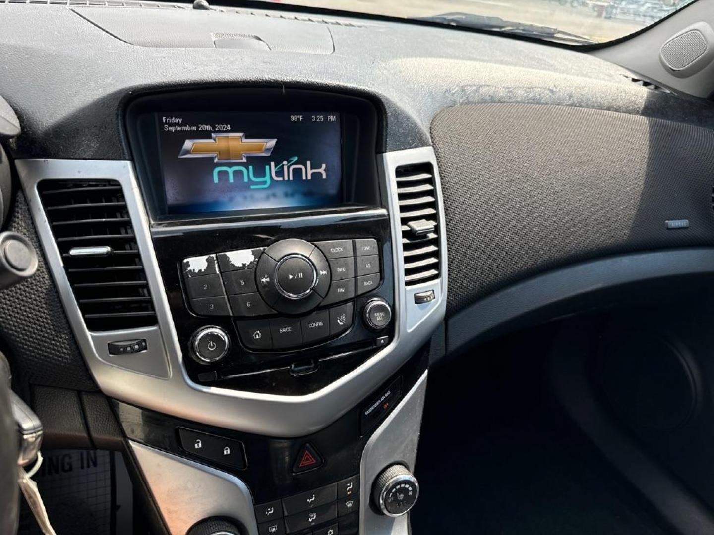 2014 SILVER CHEVROLET CRUZE LT (1G1PE5SB8E7) with an 1.4L engine, Automatic transmission, located at 2929 9th St. West, Bradenton, 34205, (941) 242-2810, 27.473591, -82.570679 - Thanks for inquring into DriveNation USA! All vehicles listed can be viewed at www.drivenationusa.com for vehicle history reports and additonal info. We cannot quote any terms such as down payments or monthly payments without an application. You can apply directly at www.drivenationusa.com or by con - Photo#13