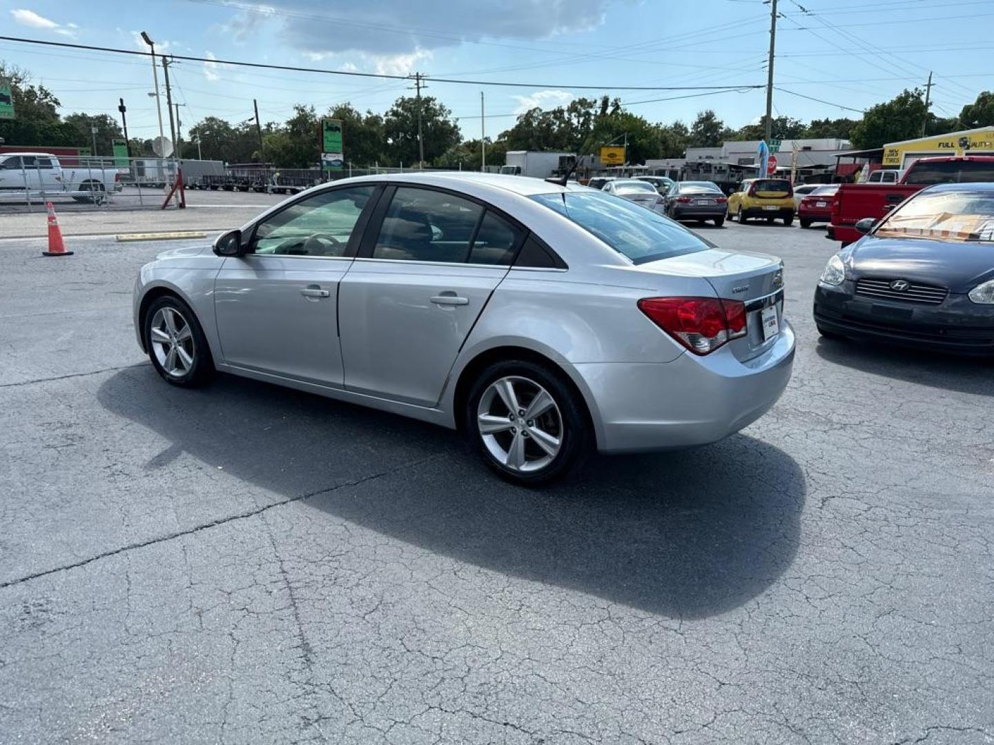 2014 SILVER CHEVROLET CRUZE LT (1G1PE5SB8E7) with an 1.4L engine, Automatic transmission, located at 2929 9th St. West, Bradenton, 34205, (941) 242-2810, 27.473591, -82.570679 - Thanks for inquring into DriveNation USA! All vehicles listed can be viewed at www.drivenationusa.com for vehicle history reports and additonal info. We cannot quote any terms such as down payments or monthly payments without an application. You can apply directly at www.drivenationusa.com or by con - Photo#6