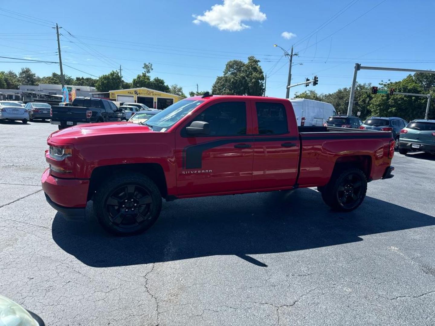 2018 RED CHEVROLET SILVERADO 1500 CUSTOM (1GCRCPEH9JZ) with an 4.3L engine, Automatic transmission, located at 2929 9th St. West, Bradenton, 34205, (941) 242-2810, 27.473591, -82.570679 - Thanks for inquring into DriveNation USA! All vehicles listed can be viewed at www.drivenationusa.com for vehicle history reports and additonal info. We cannot quote any terms such as down payments or monthly payments without an application. You can apply directly at www.drivenationusa.com or by con - Photo#4