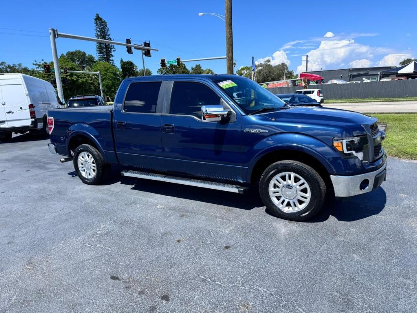 2013 BLUE FORD F150 SUPERCREW (1FTFW1CF3DF) with an 5.0L engine, Automatic transmission, located at 2929 9th St. West, Bradenton, 34205, (941) 242-2810, 27.473591, -82.570679 - Thanks for inquring into DriveNation USA! All vehicles listed can be viewed at www.drivenationusa.com for vehicle history reports and additonal info. We cannot quote any terms such as down payments or monthly payments without an application. You can apply directly at www.drivenationusa.com or by con - Photo#0