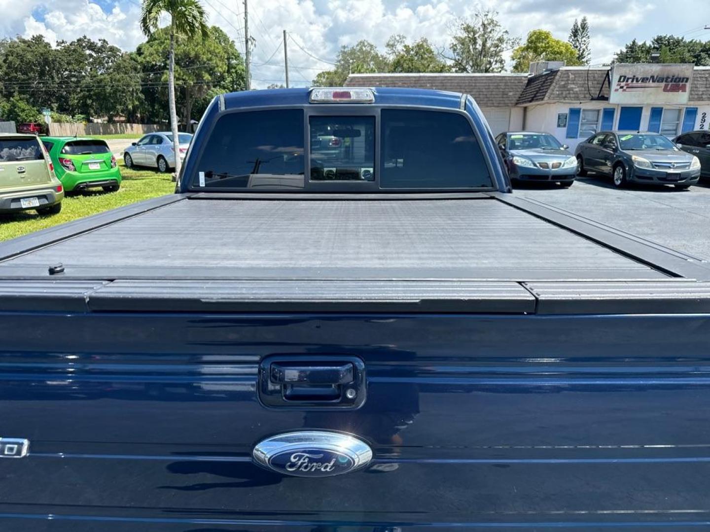 2013 BLUE FORD F150 SUPERCREW (1FTFW1CF3DF) with an 5.0L engine, Automatic transmission, located at 2929 9th St. West, Bradenton, 34205, (941) 242-2810, 27.473591, -82.570679 - Thanks for inquring into DriveNation USA! All vehicles listed can be viewed at www.drivenationusa.com for vehicle history reports and additonal info. We cannot quote any terms such as down payments or monthly payments without an application. You can apply directly at www.drivenationusa.com or by con - Photo#9