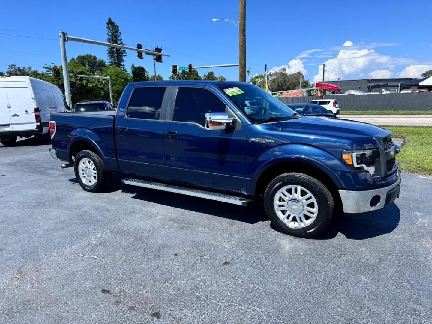 2013 BLUE FORD F150 SUPERCREW (1FTFW1CF3DF) with an 5.0L engine, Automatic transmission, located at 2929 9th St. West, Bradenton, 34205, (941) 242-2810, 27.473591, -82.570679 - Thanks for inquring into DriveNation USA! All vehicles listed can be viewed at www.drivenationusa.com for vehicle history reports and additonal info. We cannot quote any terms such as down payments or monthly payments without an application. You can apply directly at www.drivenationusa.com or by con - Photo#1