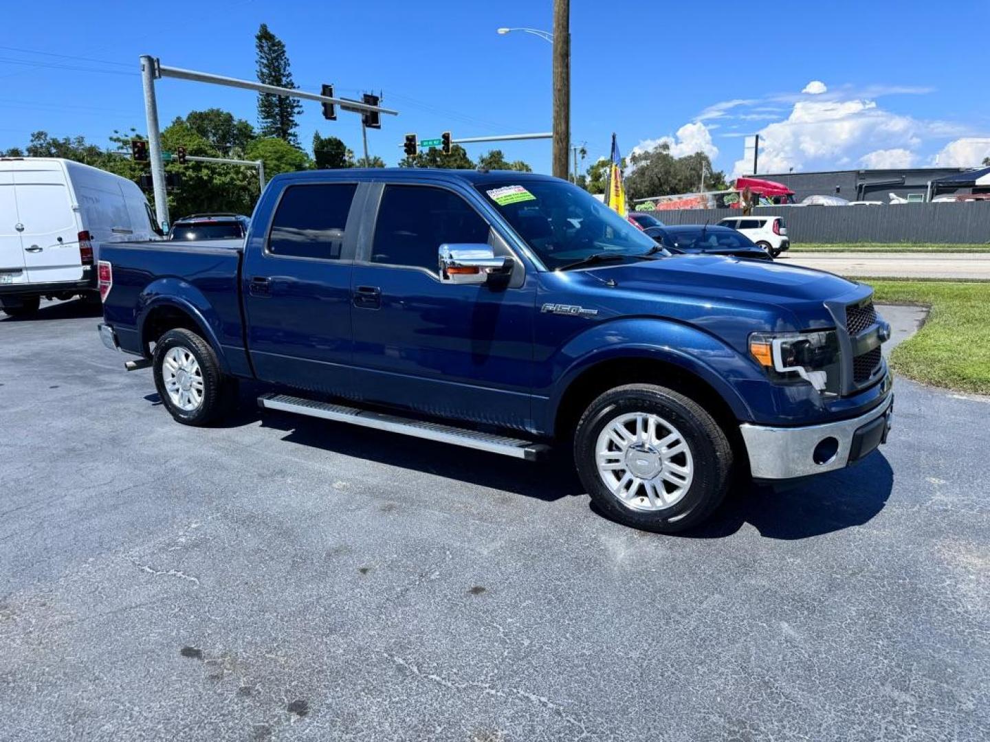 2013 BLUE FORD F150 SUPERCREW (1FTFW1CF3DF) with an 5.0L engine, Automatic transmission, located at 2929 9th St. West, Bradenton, 34205, (941) 242-2810, 27.473591, -82.570679 - Thanks for inquring into DriveNation USA! All vehicles listed can be viewed at www.drivenationusa.com for vehicle history reports and additonal info. We cannot quote any terms such as down payments or monthly payments without an application. You can apply directly at www.drivenationusa.com or by con - Photo#2