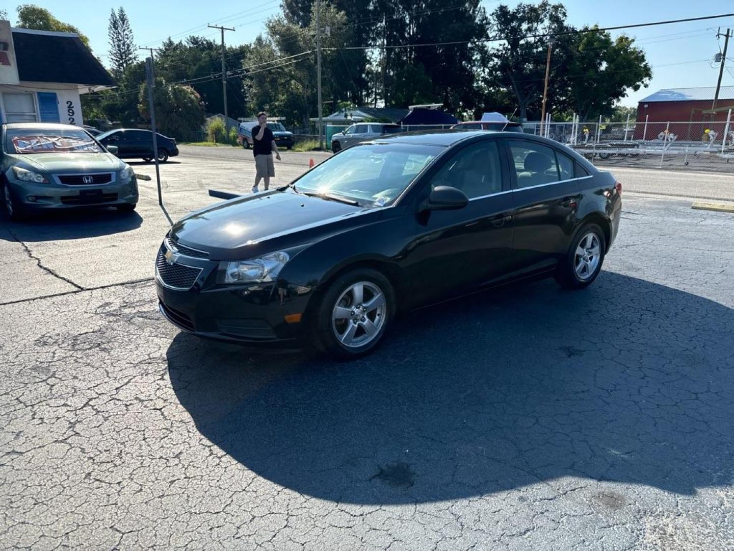 2013 GRAY CHEVROLET CRUZE LS (1G1PA5SH1D7) with an 1.8L engine, Automatic transmission, located at 2929 9th St. West, Bradenton, 34205, (941) 242-2810, 27.473591, -82.570679 - Photo#3