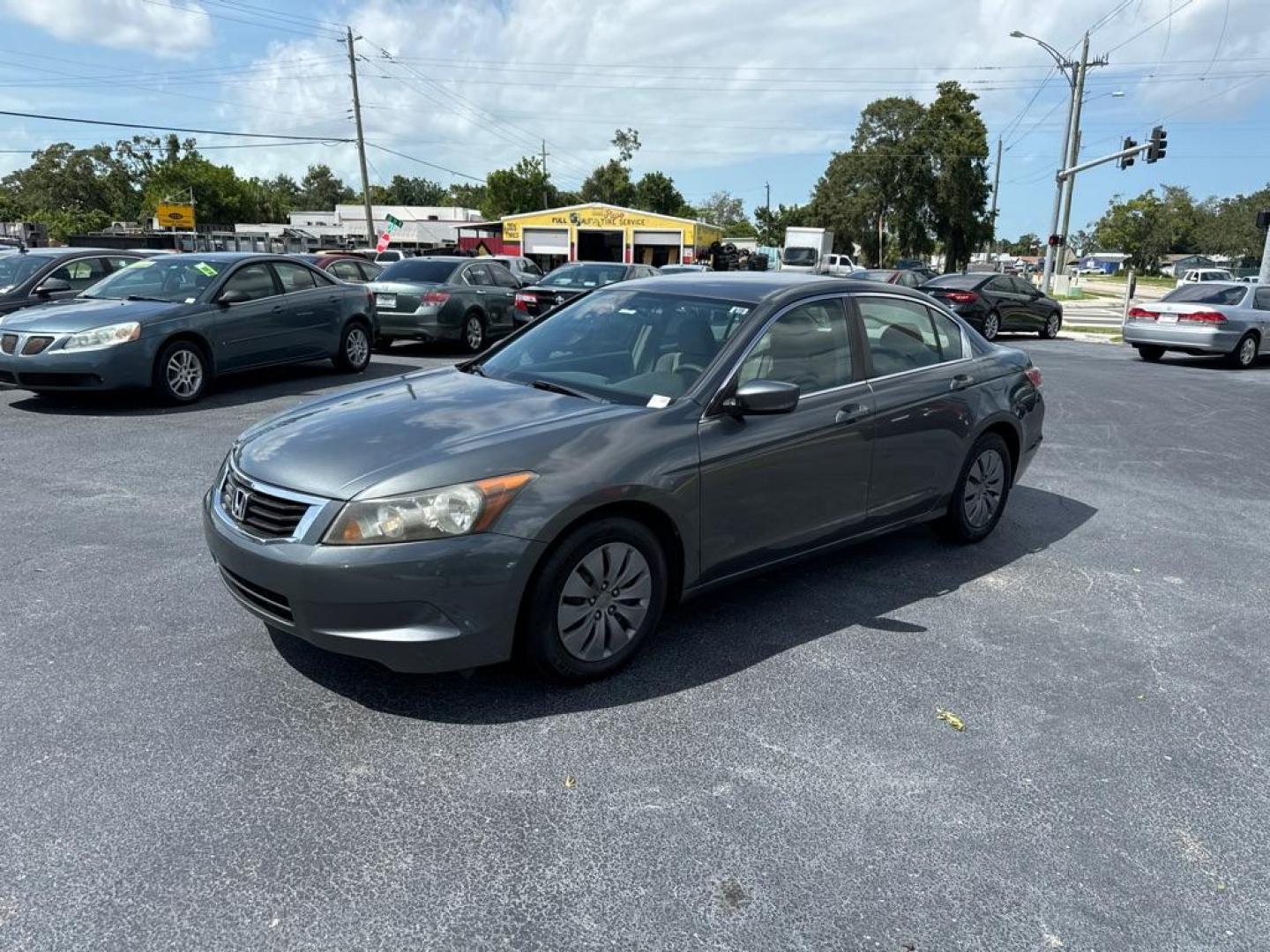 2009 SILVER HONDA ACCORD LX (1HGCP26349A) with an 2.4L engine, Automatic transmission, located at 2929 9th St. West, Bradenton, 34205, (941) 242-2810, 27.473591, -82.570679 - Photo#3