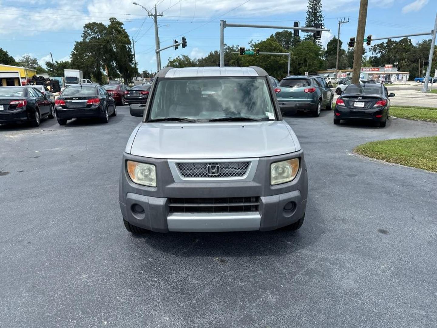 2003 SILVER HONDA ELEMENT EX (5J6YH286X3L) with an 2.4L engine, Automatic transmission, located at 2929 9th St. West, Bradenton, 34205, (941) 242-2810, 27.473591, -82.570679 - Photo#3