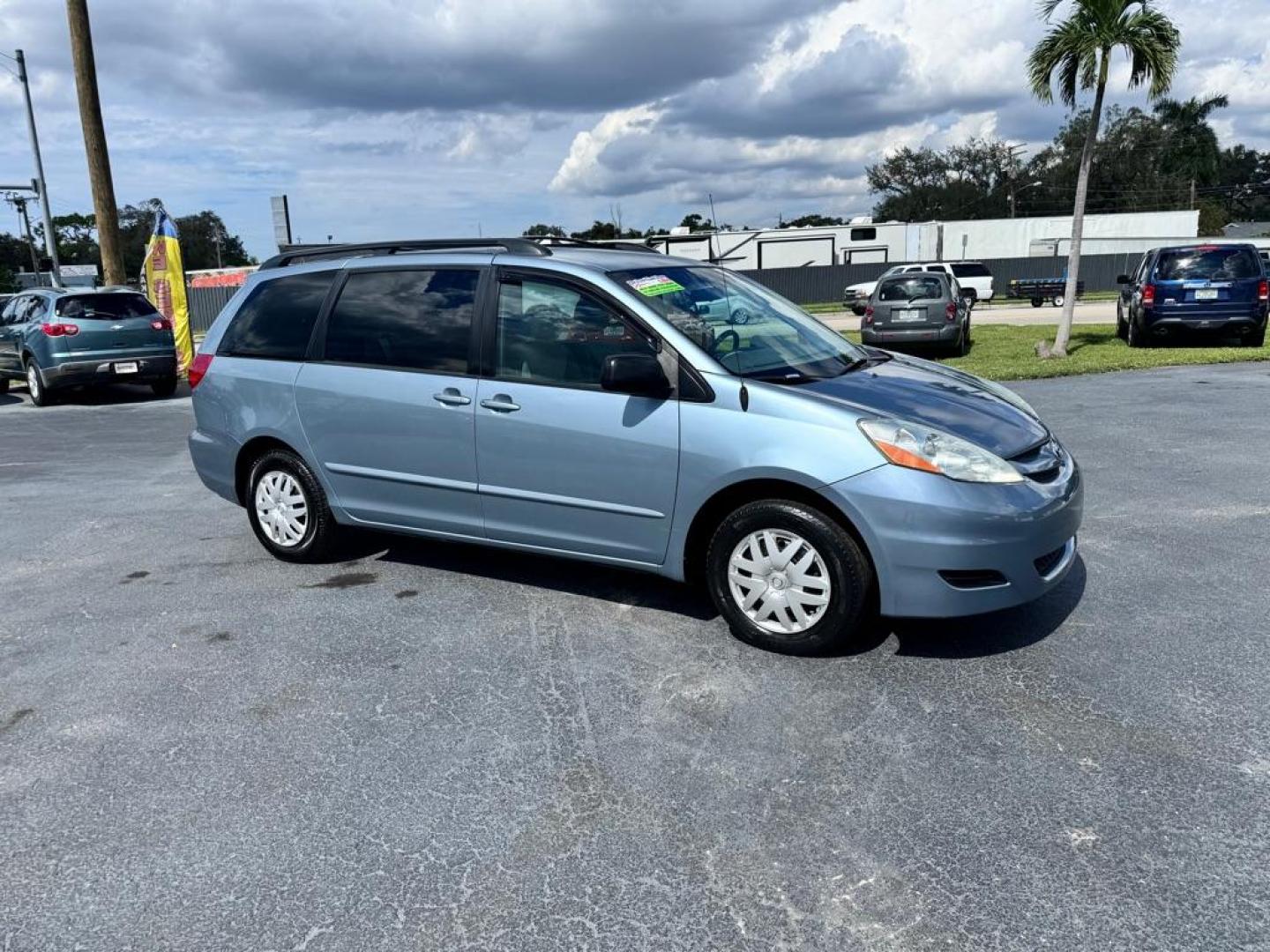 2006 BLUE TOYOTA SIENNA CE (5TDZA23CX6S) with an 3.3L engine, Automatic transmission, located at 2929 9th St. West, Bradenton, 34205, (941) 242-2810, 27.473591, -82.570679 - Thanks for inquring into DriveNation USA! All vehicles listed can be viewed at www.drivenationusa.com for vehicle history reports and additonal info. We cannot quote any terms such as down payments or monthly payments without an application. You can apply directly at www.drivenationusa.com or by con - Photo#17