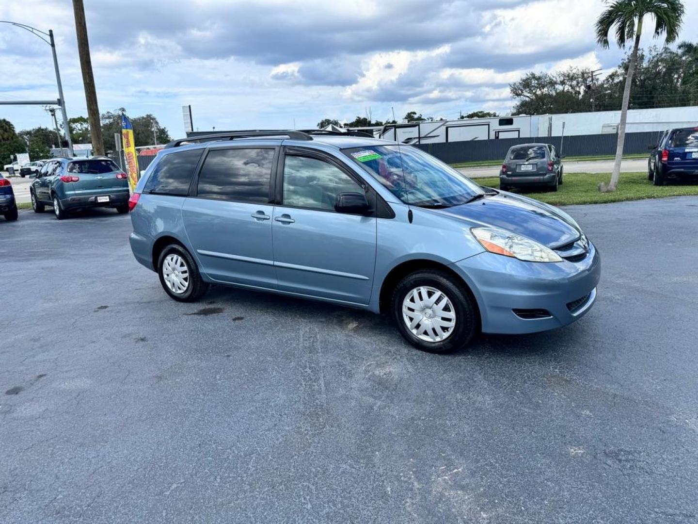 2006 BLUE TOYOTA SIENNA CE (5TDZA23CX6S) with an 3.3L engine, Automatic transmission, located at 2929 9th St. West, Bradenton, 34205, (941) 242-2810, 27.473591, -82.570679 - Thanks for inquring into DriveNation USA! All vehicles listed can be viewed at www.drivenationusa.com for vehicle history reports and additonal info. We cannot quote any terms such as down payments or monthly payments without an application. You can apply directly at www.drivenationusa.com or by con - Photo#1