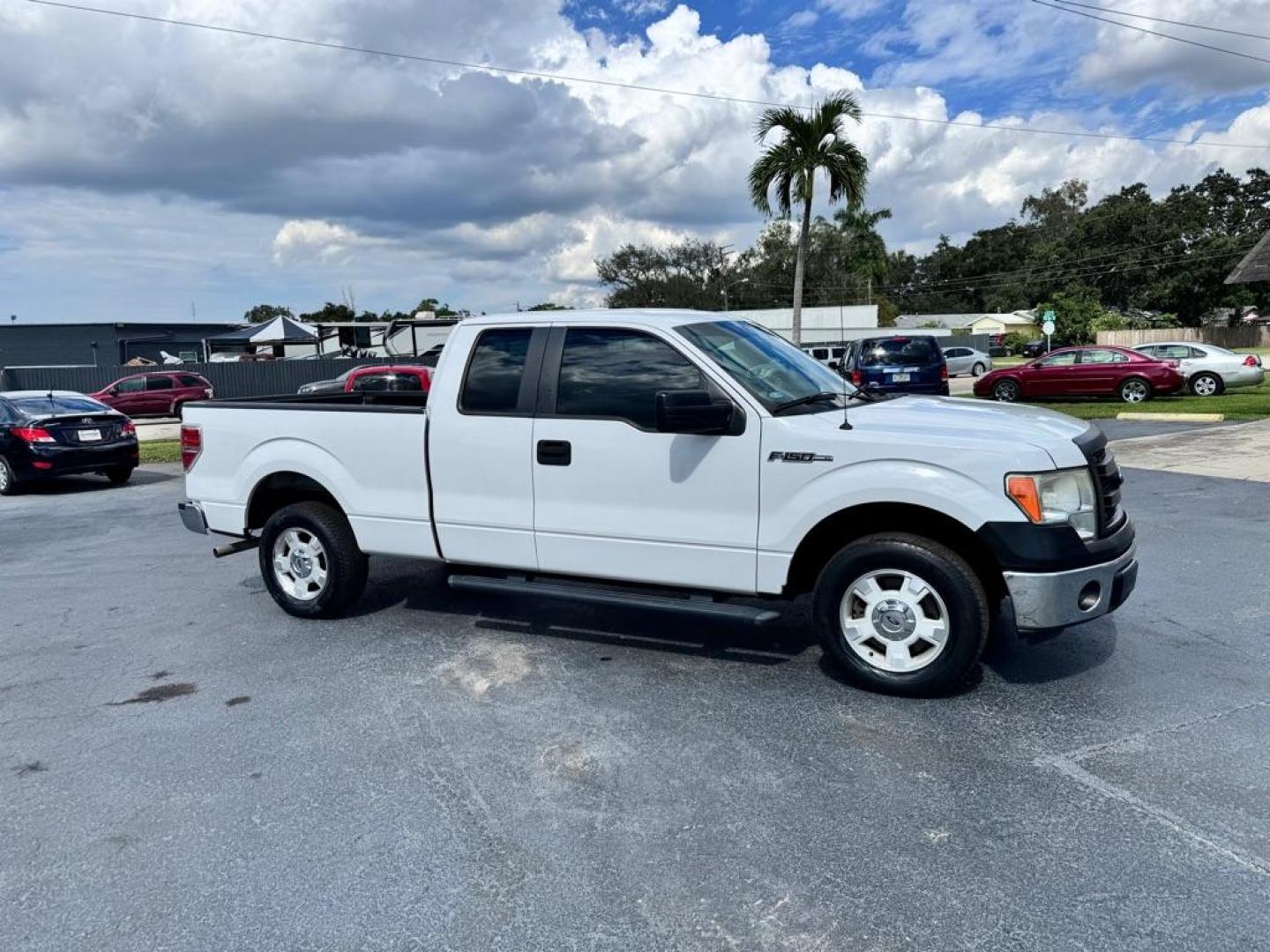 2013 WHITE FORD F150 SUPER CAB (1FTEX1CM0DK) with an 3.7L engine, Automatic transmission, located at 2929 9th St. West, Bradenton, 34205, (941) 242-2810, 27.473591, -82.570679 - Thanks for inquring into DriveNation USA! All vehicles listed can be viewed at www.drivenationusa.com for vehicle history reports and additonal info. We cannot quote any terms such as down payments or monthly payments without an application. You can apply directly at www.drivenationusa.com or by con - Photo#1