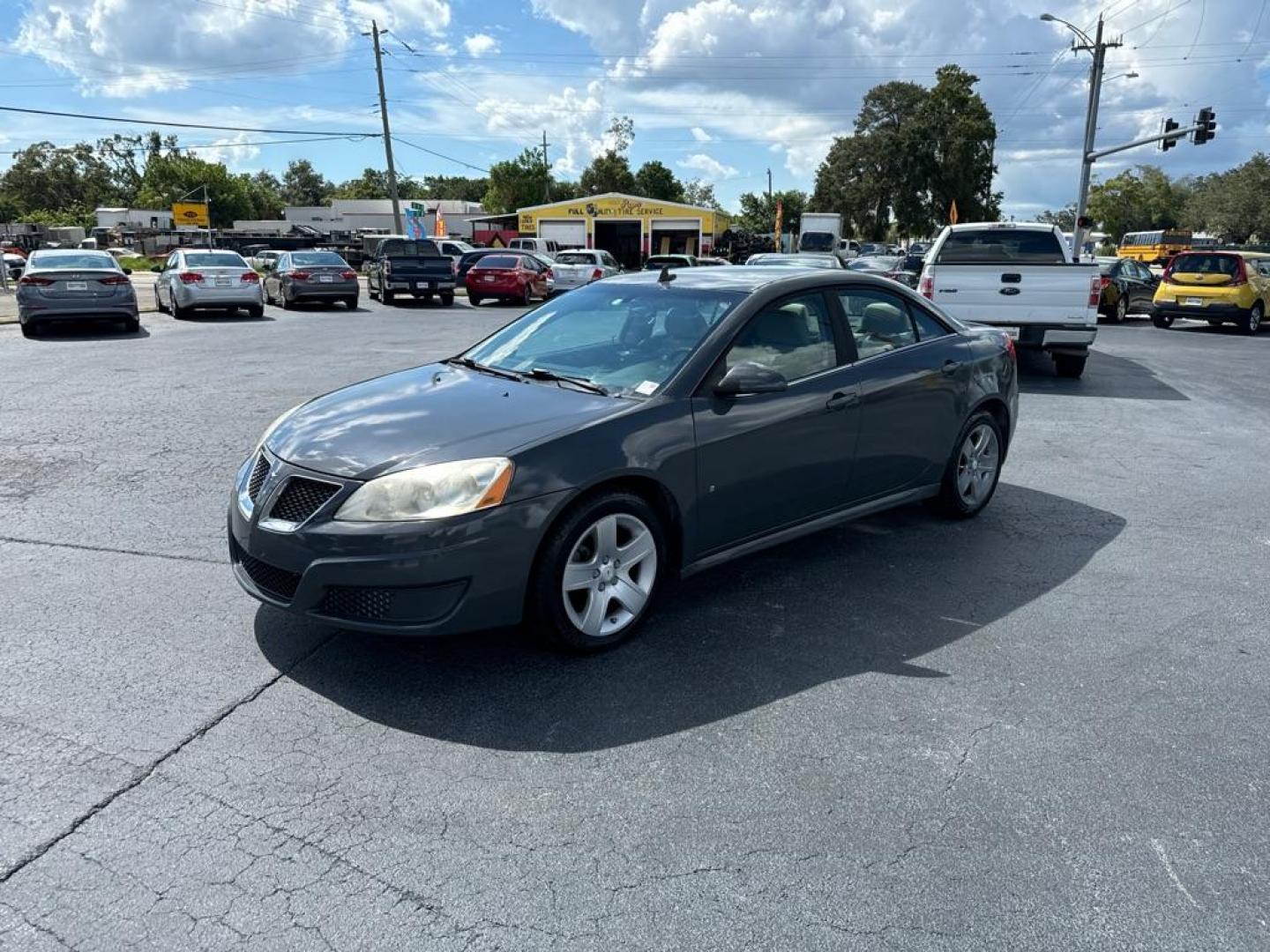 2009 GRAY PONTIAC G6 G6 (1G2ZJ57B694) with an 2.4L engine, Automatic transmission, located at 2929 9th St. West, Bradenton, 34205, (941) 242-2810, 27.473591, -82.570679 - Thanks for inquring into DriveNation USA! All vehicles listed can be viewed at www.drivenationusa.com for vehicle history reports and additonal info. We cannot quote any terms such as down payments or monthly payments without an application. You can apply directly at www.drivenationusa.com or by con - Photo#3