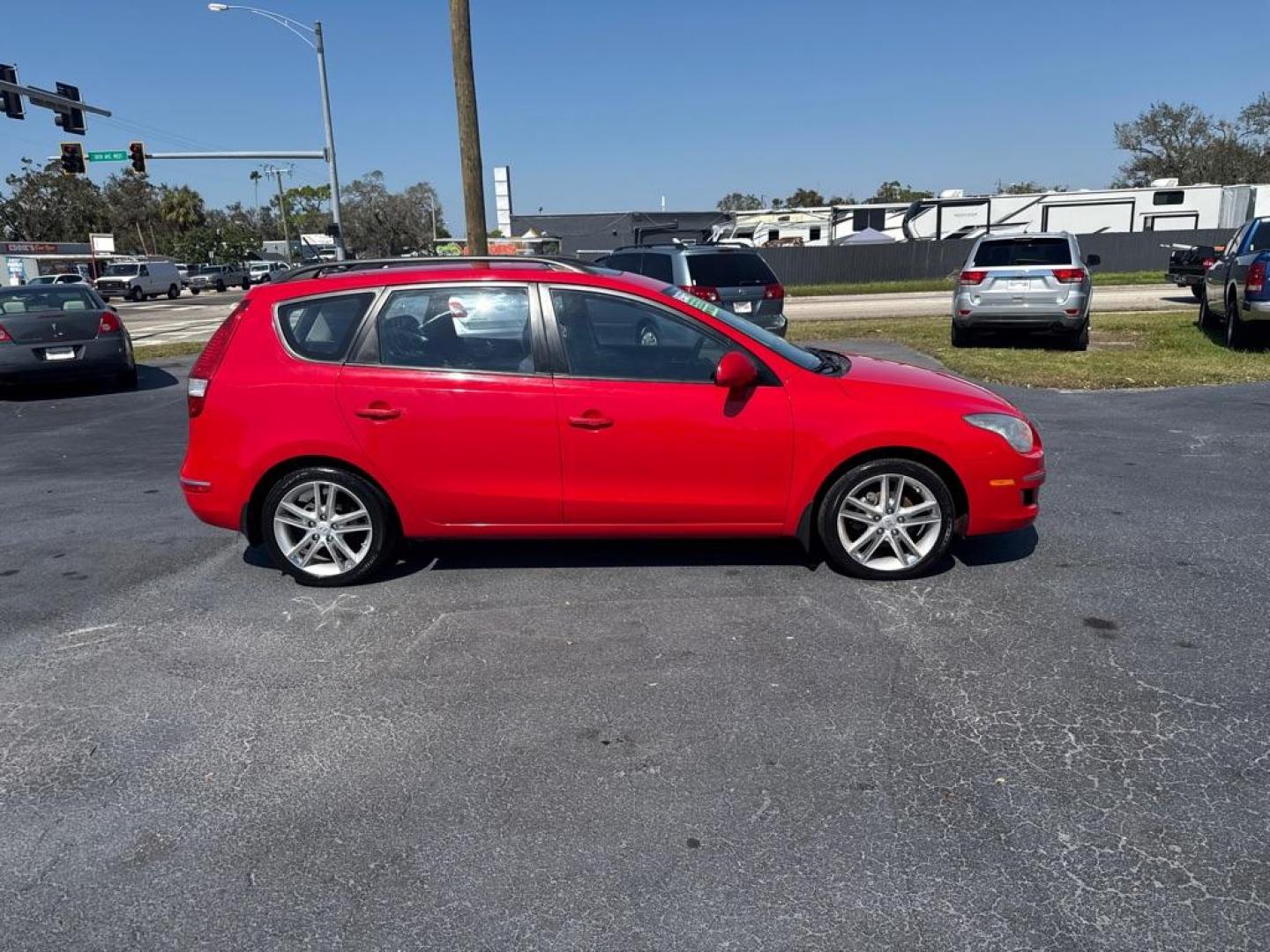 2010 RED HYUNDAI ELANTRA TOURING GLS (KMHDC8AE7AU) with an 2.0L engine, Automatic transmission, located at 2929 9th St. West, Bradenton, 34205, (941) 242-2810, 27.473591, -82.570679 - Thanks for inquring into DriveNation USA! All vehicles listed can be viewed at www.drivenationusa.com for vehicle history reports and additonal info. We cannot quote any terms such as down payments or monthly payments without an application. You can apply directly at www.drivenationusa.com or by con - Photo#8