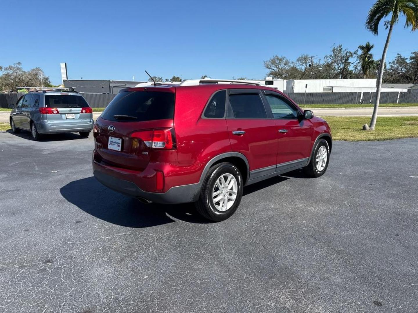 2014 RED KIA SORENTO LX (5XYKT3A61EG) with an 2.4L engine, Automatic transmission, located at 2929 9th St. West, Bradenton, 34205, (941) 242-2810, 27.473591, -82.570679 - Thanks for inquring into DriveNation USA! All vehicles listed can be viewed at www.drivenationusa.com for vehicle history reports and additonal info. We cannot quote any terms such as down payments or monthly payments without an application. You can apply directly at www.drivenationusa.com or by con - Photo#7