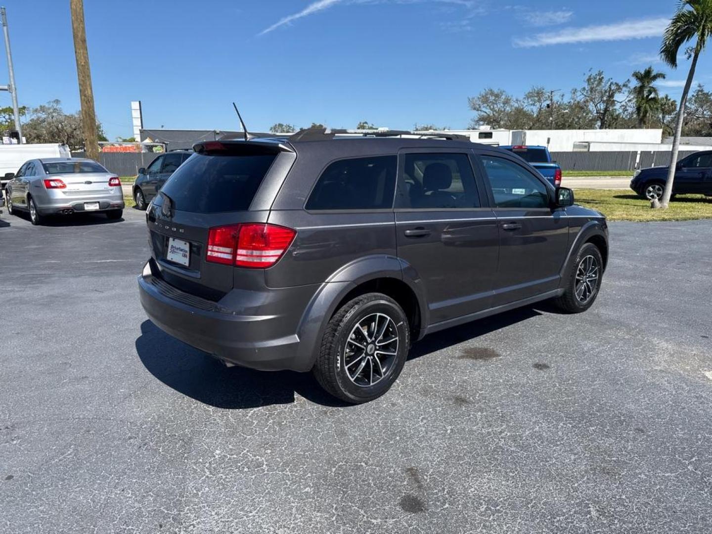 2018 GRAY DODGE JOURNEY CROSSROADS (3C4PDCAB0JT) with an 2.4L engine, Automatic transmission, located at 2929 9th St. West, Bradenton, 34205, (941) 242-2810, 27.473591, -82.570679 - Thanks for inquring into DriveNation USA! All vehicles listed can be viewed at www.drivenationusa.com for vehicle history reports and additonal info. We cannot quote any terms such as down payments or monthly payments without an application. You can apply directly at www.drivenationusa.com or by con - Photo#7