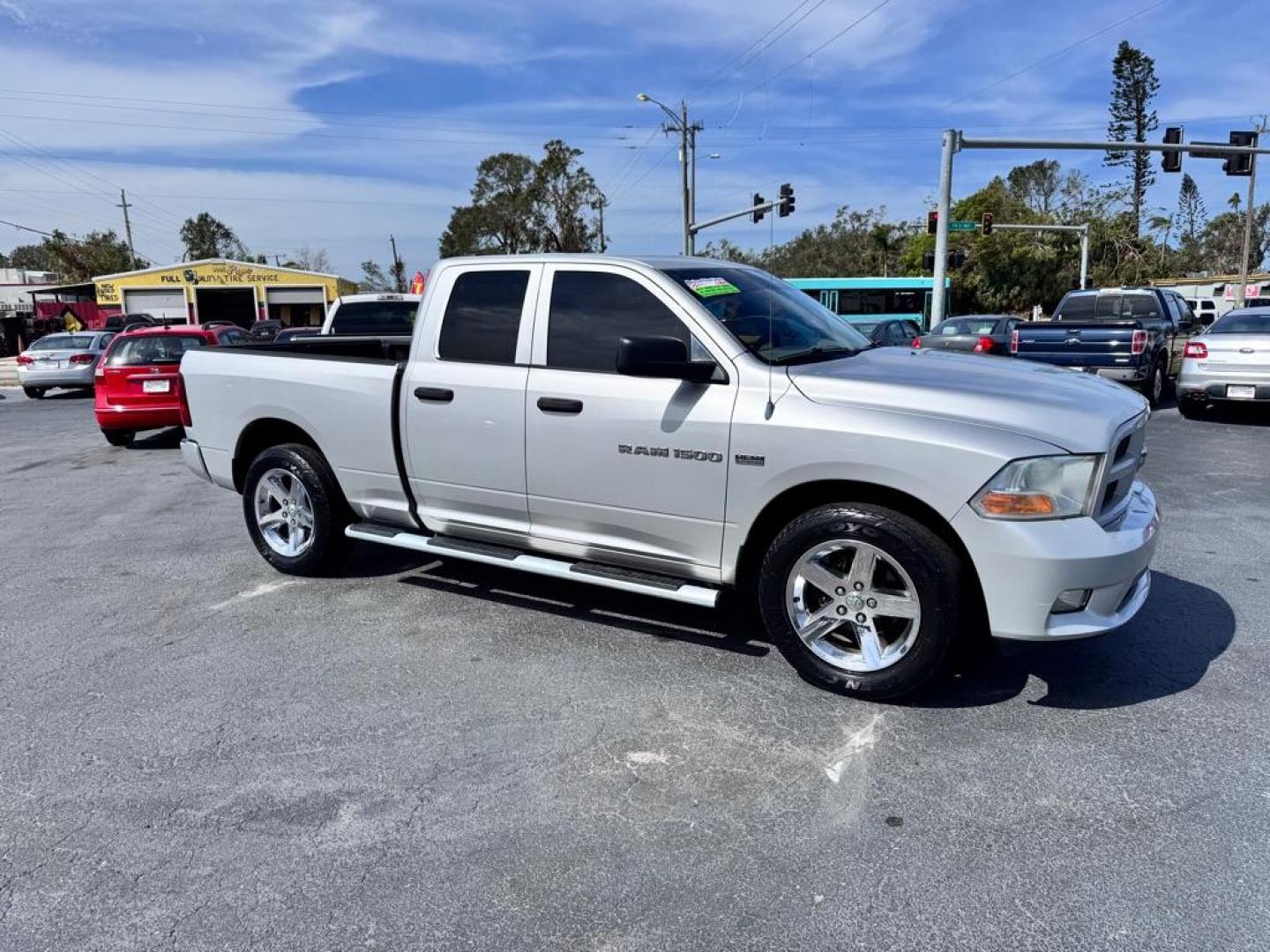 2012 SILVER DODGE RAM 1500 SLT (1C6RD6FT0CS) with an 5.7L engine, Automatic transmission - Photo#1