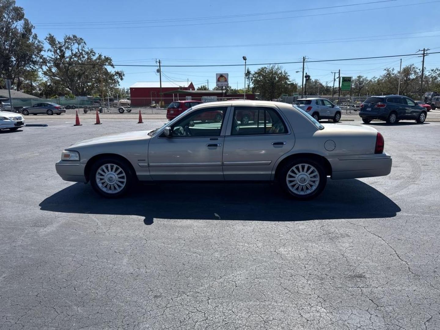 2010 TAN MERCURY GRAND MARQUIS LS (2MEBM7FV3AX) with an 4.6L engine, Automatic transmission, located at 2929 9th St. West, Bradenton, 34205, (941) 242-2810, 27.473591, -82.570679 - Thanks for inquring into DriveNation USA! All vehicles listed can be viewed at www.drivenationusa.com for vehicle history reports and additonal info. We cannot quote any terms such as down payments or monthly payments without an application. You can apply directly at www.drivenationusa.com or by con - Photo#4