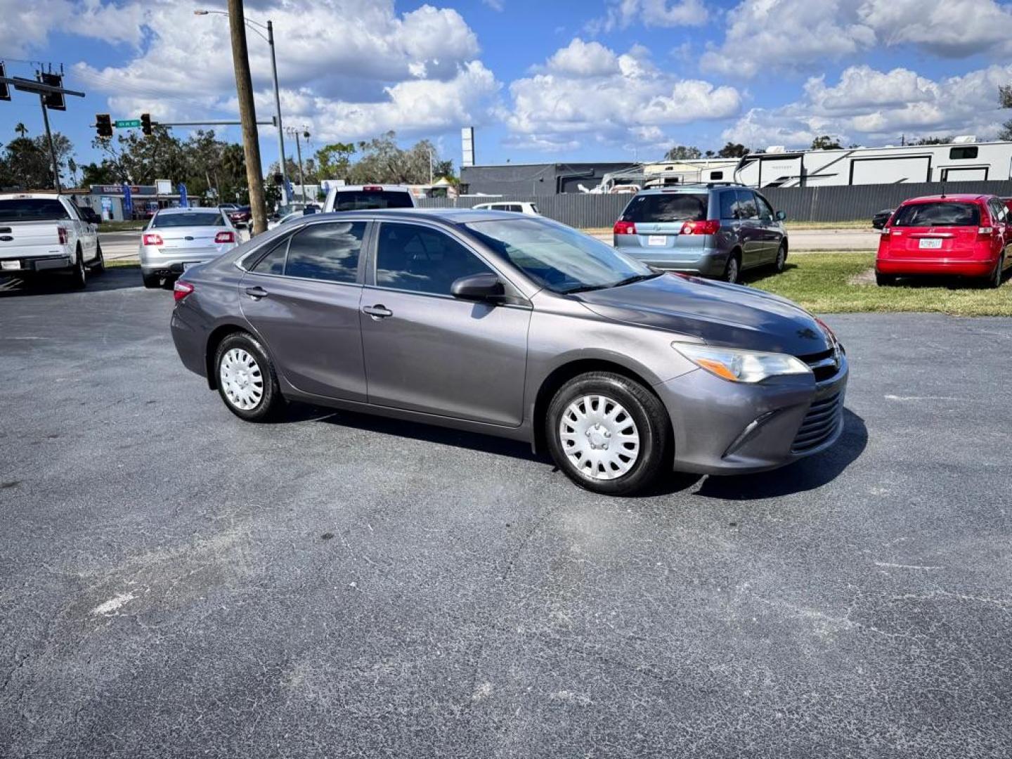 2017 GRAY TOYOTA CAMRY LE (4T1BF1FK9HU) with an 2.5L engine, Automatic transmission, located at 2929 9th St. West, Bradenton, 34205, (941) 242-2810, 27.473591, -82.570679 - Thanks for inquring into DriveNation USA! All vehicles listed can be viewed at www.drivenationusa.com for vehicle history reports and additonal info. We cannot quote any terms such as down payments or monthly payments without an application. You can apply directly at www.drivenationusa.com or by con - Photo#0