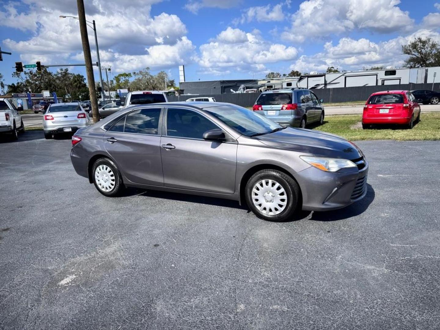 2017 GRAY TOYOTA CAMRY LE (4T1BF1FK9HU) with an 2.5L engine, Automatic transmission, located at 2929 9th St. West, Bradenton, 34205, (941) 242-2810, 27.473591, -82.570679 - Thanks for inquring into DriveNation USA! All vehicles listed can be viewed at www.drivenationusa.com for vehicle history reports and additonal info. We cannot quote any terms such as down payments or monthly payments without an application. You can apply directly at www.drivenationusa.com or by con - Photo#1