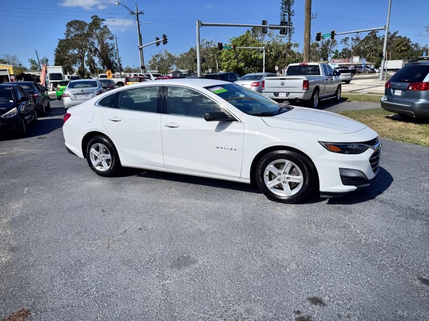 2021 WHITE CHEVROLET MALIBU LS (1G1ZC5ST8MF) with an 1.5L engine, Continuously Variable transmission, located at 2929 9th St. West, Bradenton, 34205, (941) 242-2810, 27.473591, -82.570679 - Thanks for inquring into DriveNation USA! All vehicles listed can be viewed at www.drivenationusa.com for vehicle history reports and additonal info. We cannot quote any terms such as down payments or monthly payments without an application. You can apply directly at www.drivenationusa.com or by con - Photo#0