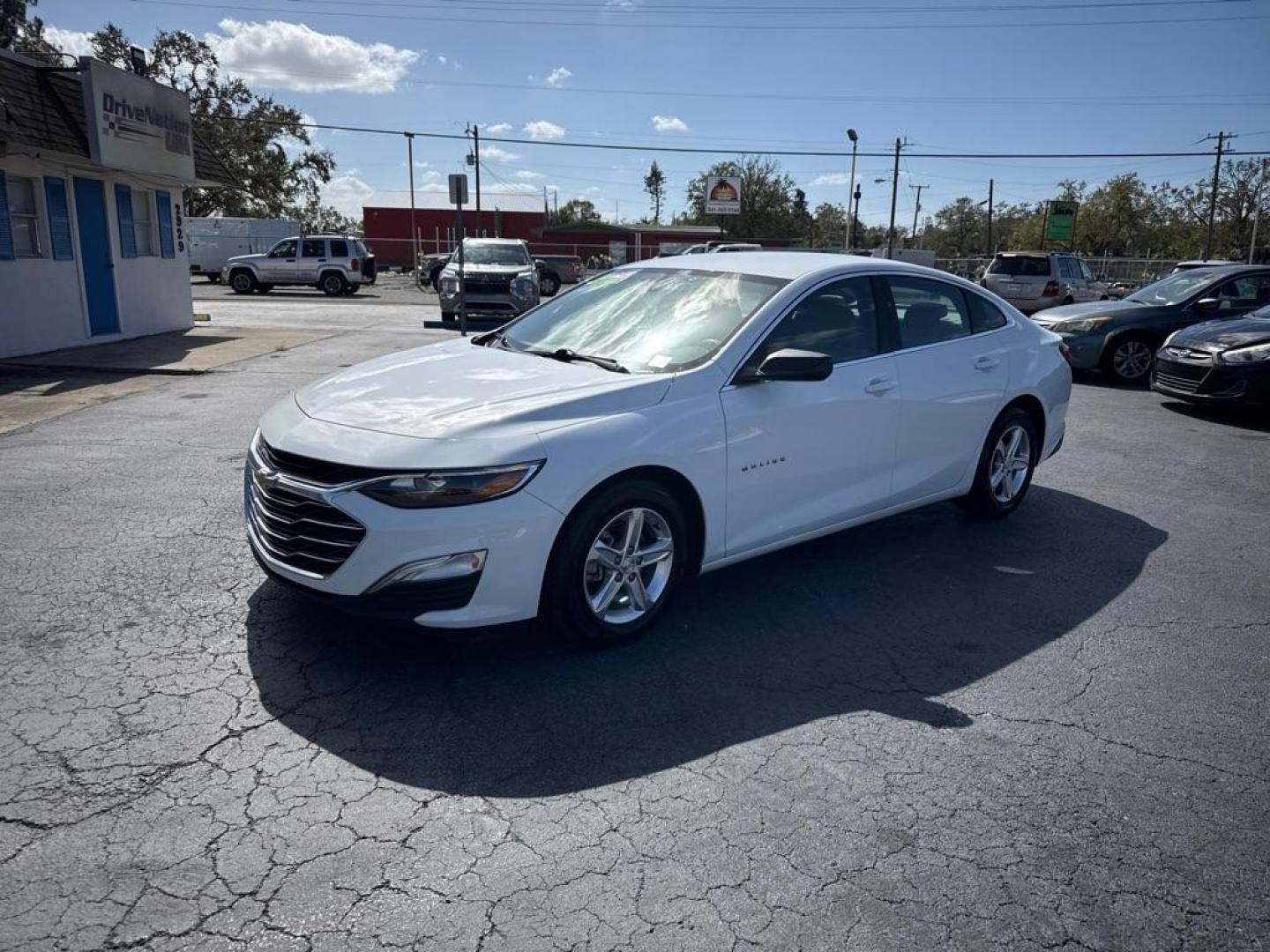 2021 WHITE CHEVROLET MALIBU LS (1G1ZC5ST8MF) with an 1.5L engine, Continuously Variable transmission, located at 2929 9th St. West, Bradenton, 34205, (941) 242-2810, 27.473591, -82.570679 - Thanks for inquring into DriveNation USA! All vehicles listed can be viewed at www.drivenationusa.com for vehicle history reports and additonal info. We cannot quote any terms such as down payments or monthly payments without an application. You can apply directly at www.drivenationusa.com or by con - Photo#3