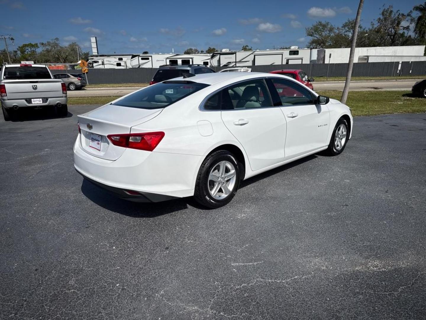 2021 WHITE CHEVROLET MALIBU LS (1G1ZC5ST8MF) with an 1.5L engine, Continuously Variable transmission, located at 2929 9th St. West, Bradenton, 34205, (941) 242-2810, 27.473591, -82.570679 - Thanks for inquring into DriveNation USA! All vehicles listed can be viewed at www.drivenationusa.com for vehicle history reports and additonal info. We cannot quote any terms such as down payments or monthly payments without an application. You can apply directly at www.drivenationusa.com or by con - Photo#7