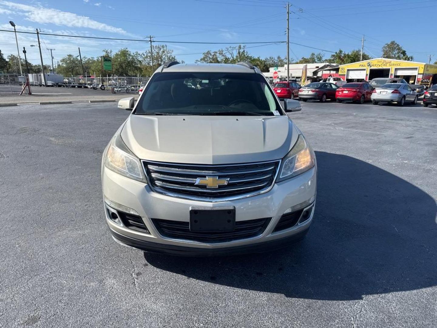 2014 SILVER CHEVROLET TRAVERSE LT (1GNKRGKD9EJ) with an 3.6L engine, Automatic transmission, located at 2929 9th St. West, Bradenton, 34205, (941) 242-2810, 27.473591, -82.570679 - Photo#1