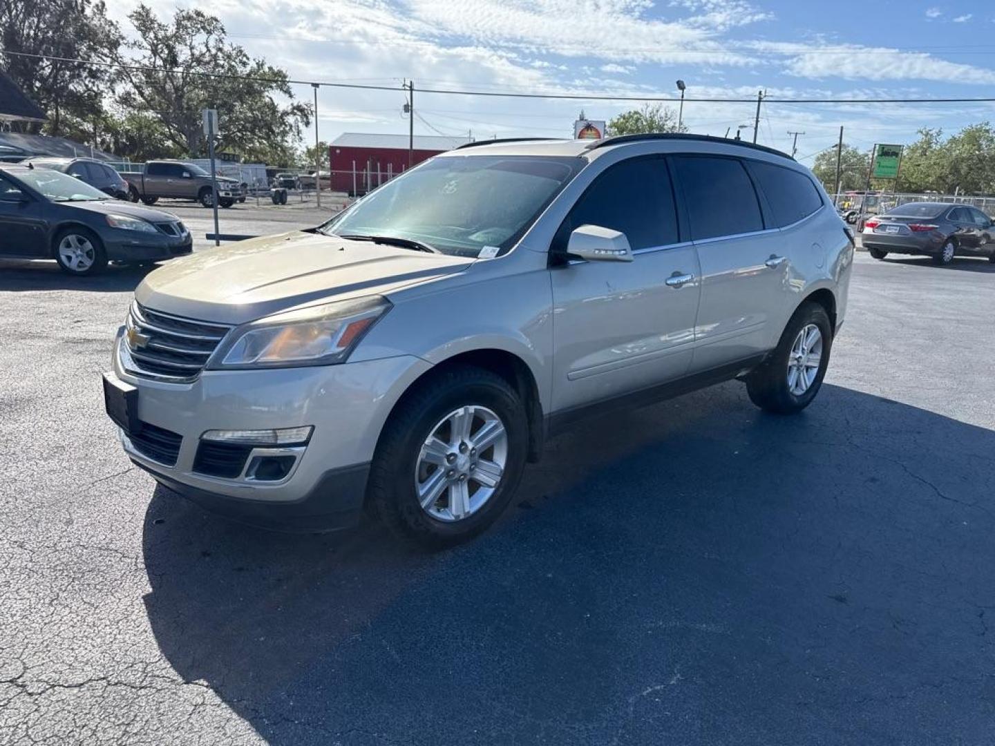 2014 SILVER CHEVROLET TRAVERSE LT (1GNKRGKD9EJ) with an 3.6L engine, Automatic transmission, located at 2929 9th St. West, Bradenton, 34205, (941) 242-2810, 27.473591, -82.570679 - Photo#2