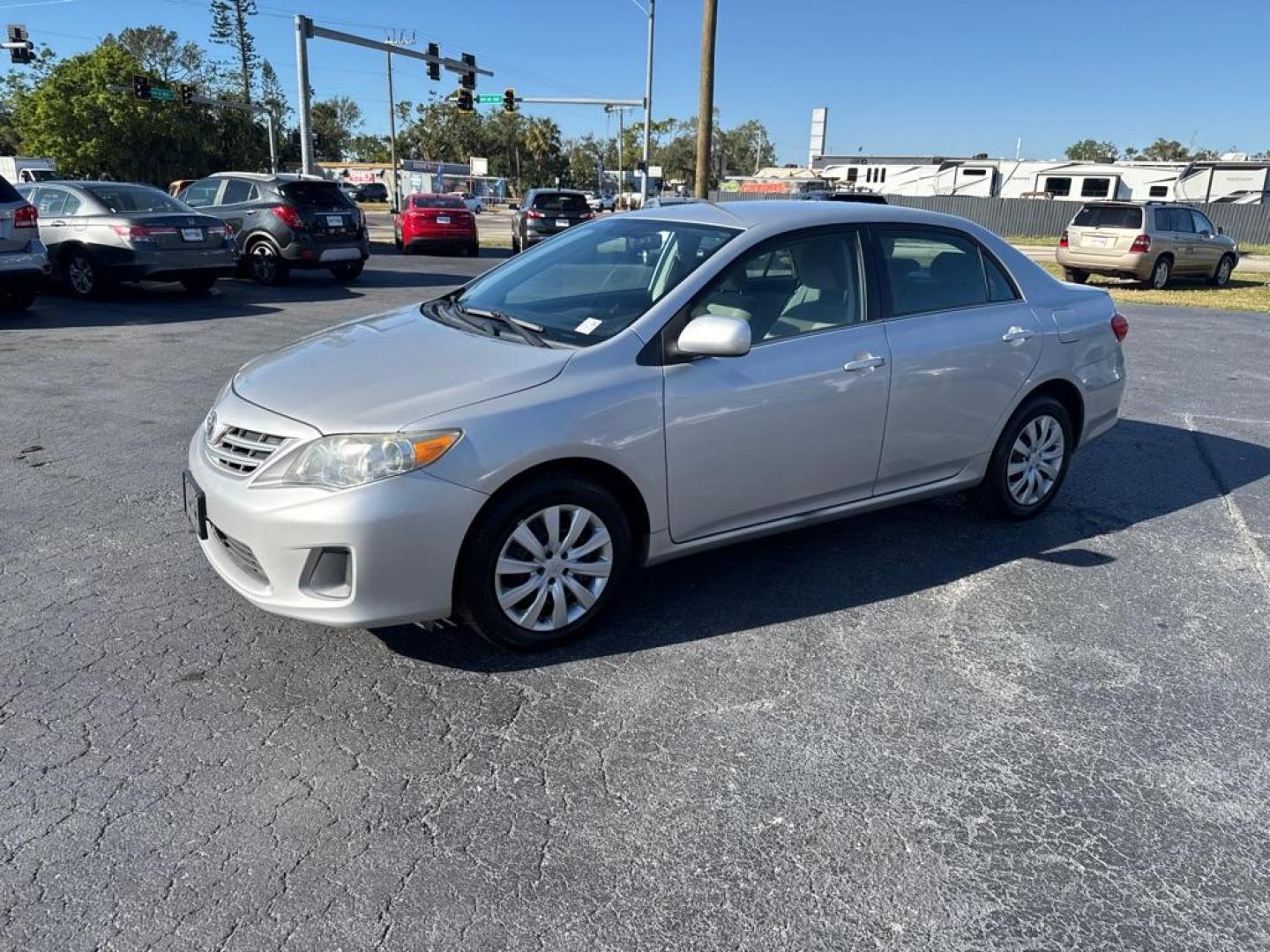 2013 SILVER TOYOTA COROLLA SE (2T1BU4EE3DC) with an 1.8L engine, Automatic transmission, located at 2929 9th St. West, Bradenton, 34205, (941) 242-2810, 27.473591, -82.570679 - Thanks for inquring into DriveNation USA! All vehicles listed can be viewed at www.drivenationusa.com for vehicle history reports and additonal info. We cannot quote any terms such as down payments or monthly payments without an application. You can apply directly at www.drivenationusa.com or by con - Photo#3